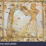 unesco-world-heritage-thebes-in-egypt-assassif-part-of-the-valley-of-the-nobles-tomb-of-pabasa-man-pouring-water-2AJH0K8